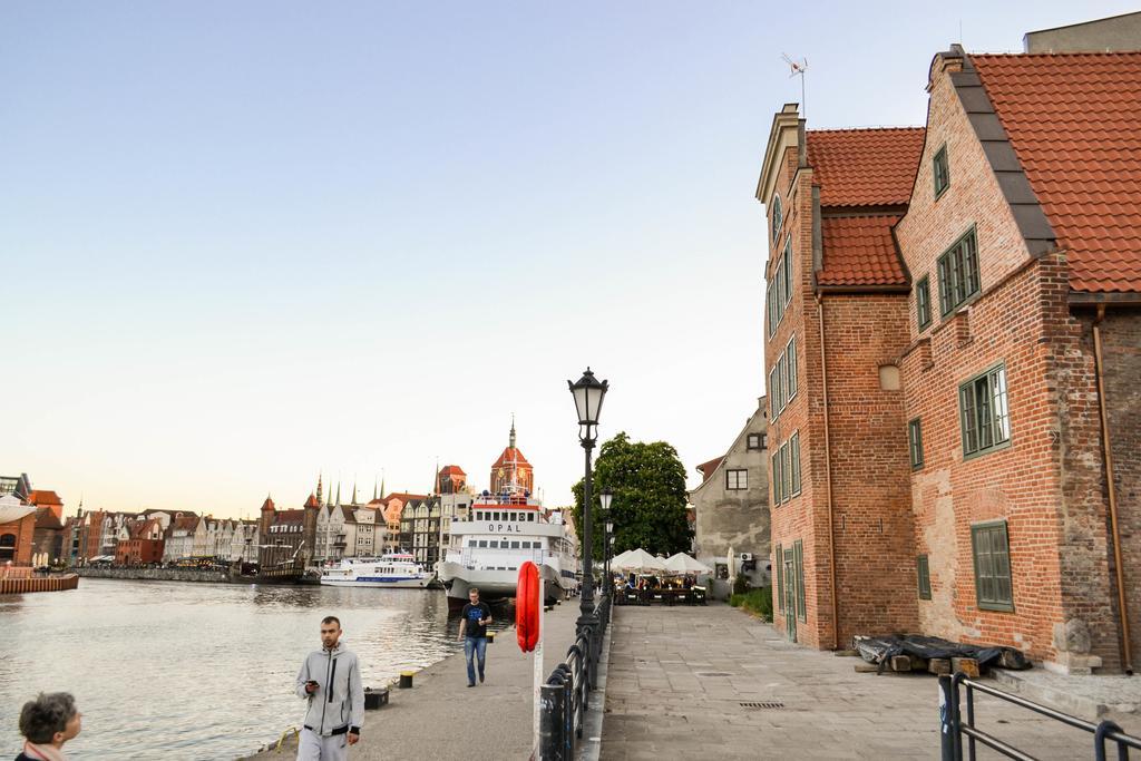 Komturia Old Town By Fahrenheit Gdansk Room photo